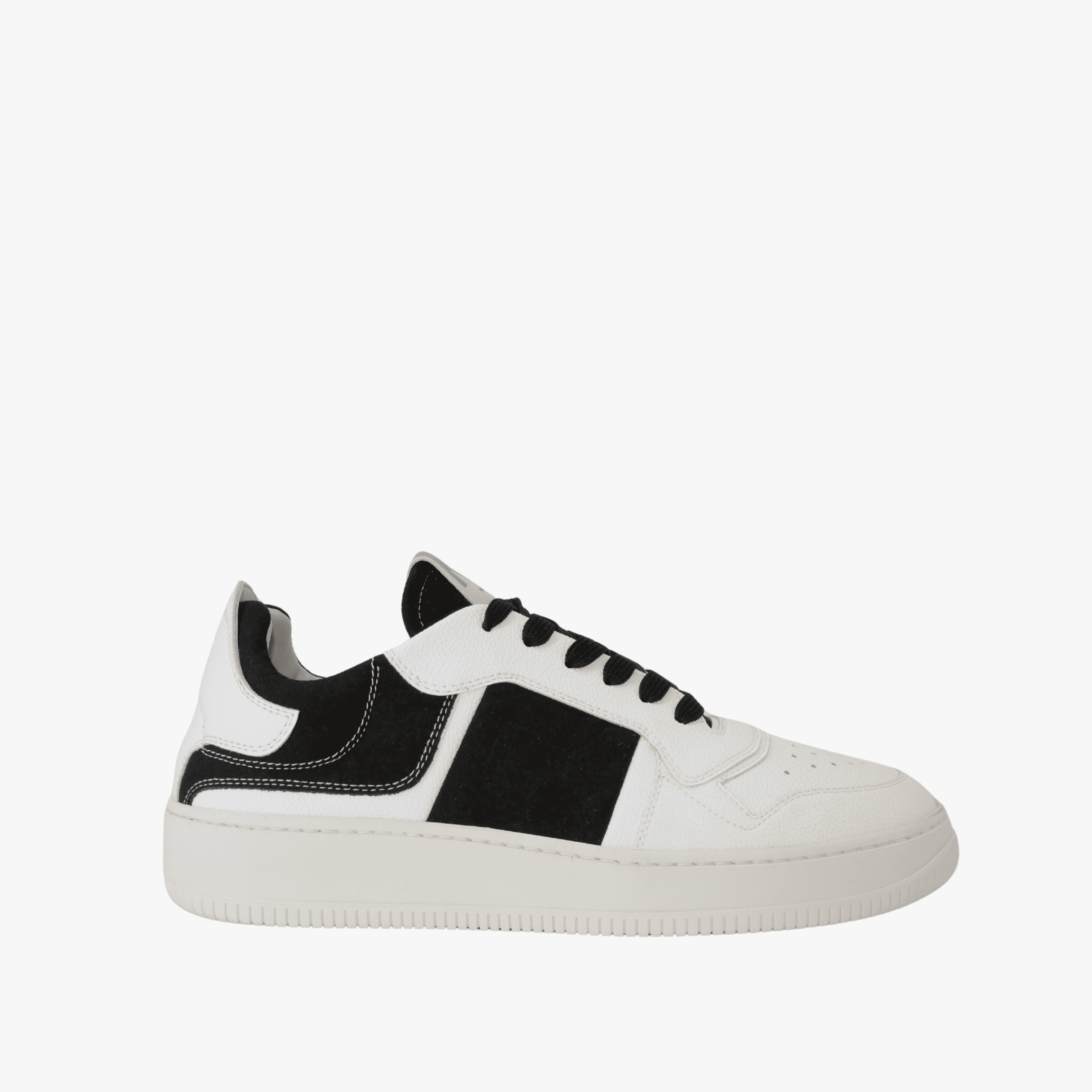 RE Step Black.